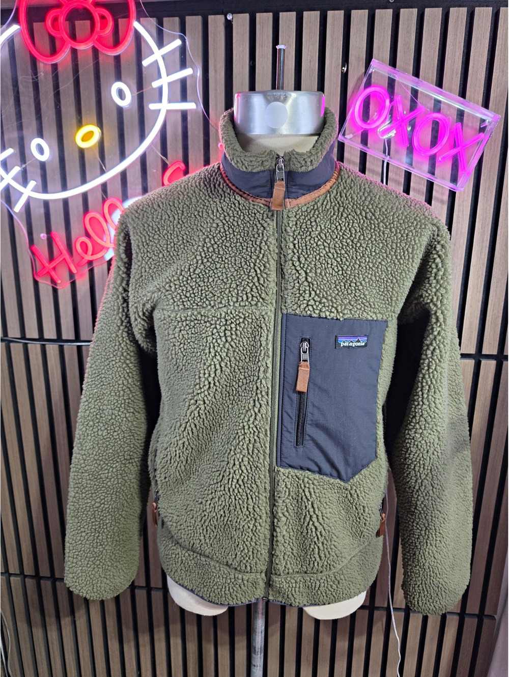 Patagonia Classic Retro-X Fleece Jacket Sz M Olive Green Full Zip STY23056 FA 19